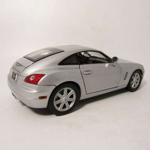 Motor Max Chrysler Crossfire model car - scale
