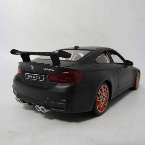 Maisto BMW M4 GTS model car - scale 1/24