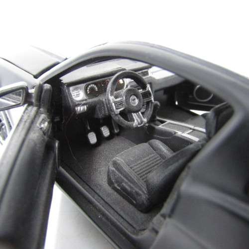 Maisto 2012 Ford Mustang Boss 302 model car - scale