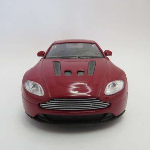 Welly Aston Martin V12 vintage die-cast model car - Pull back action