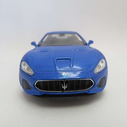 RMZ City 2018 Maserati Gran Turismo model car - Pull back action