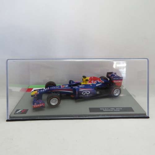 Formula 1 Red Bull RB9 - 2013 model car - #1 Sebastian Vettel - Scale 1/43