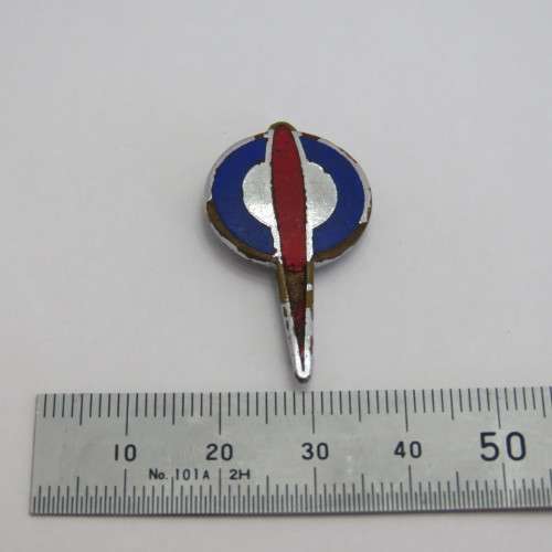 Enameled early Total breast badge - Vintage