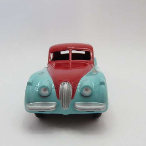 Dinky Toys #157 Jaguar XK 120 Coupe model car - Mint boxed - DeAgostini Ltd