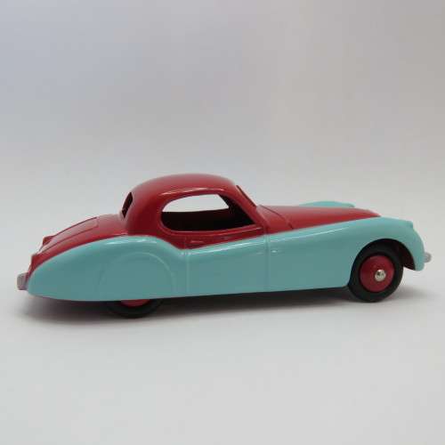 Dinky Toys #157 Jaguar XK 120 Coupe model car - Mint boxed - DeAgostini Ltd