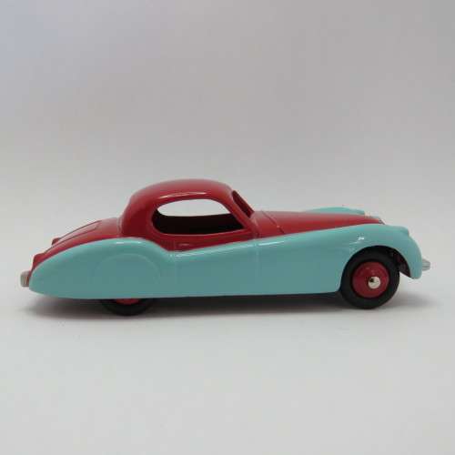Dinky Toys Jaguar XK120 Coupe model car - Mint boxed - DeAgostini Ltd