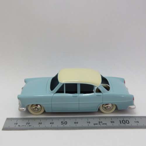 Dinky Toys #24 Z Simca Versailles model car - Mint boxed - DeAgostini Ltd
