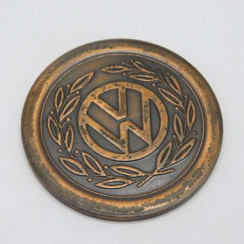 Volkswagen Wolfsburg workshop 81 medallion