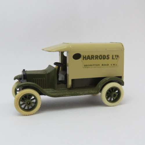 Efsi T-Ford 1919 die-cast model car - Harrods Ltd