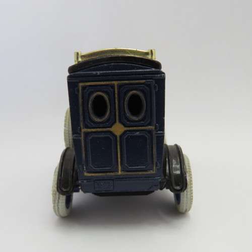 ERTL 1918 Ford Model T delivery van - Ta-Pat-Co - Tyres damaged