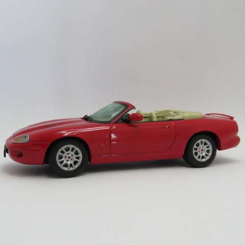 Vitesse Jaguar XK8 die-cast model car - Scale 1/43