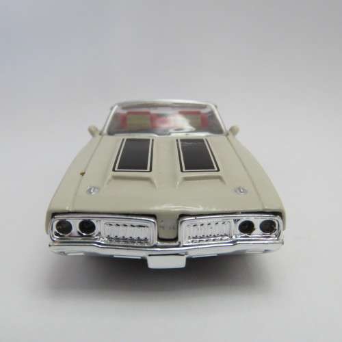 NewRay 1970 Oldsmobile 442 convertible model car - Scale 1/43