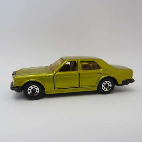 Vintage Matchbox Rolls-Royce silver spirit toy car - Opening doors
