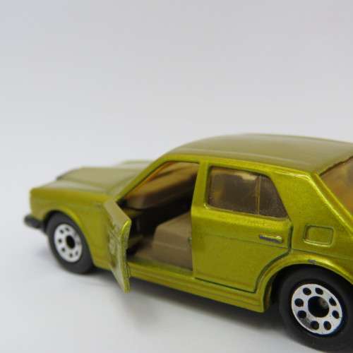 Vintage Matchbox Rolls-Royce silver spirit toy car - Opening doors