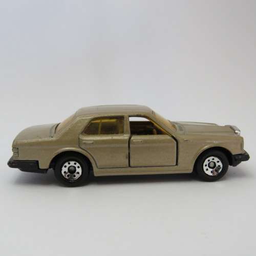 Vintage Matchbox Rolls-Royce silver spirit toy car - Opening doors