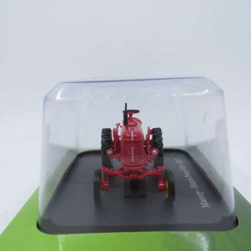 Hachette tractors issue 3 - 1957 Massey - Harris Pony 820 die-cast tractor - Scale 1/43