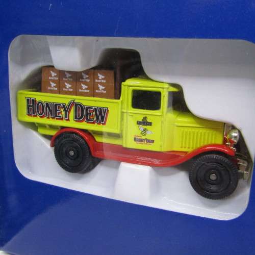 Oxford die-cast The Brewery Collection of 6 vintage die-cast trucks in box