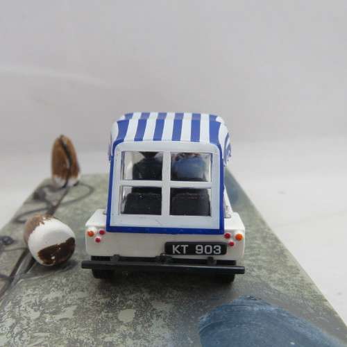 James Bond 007 Mini Moke Model car - Live and let die