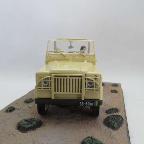 James Bond 007 Land Rover lightweight model car - The Living daylights
