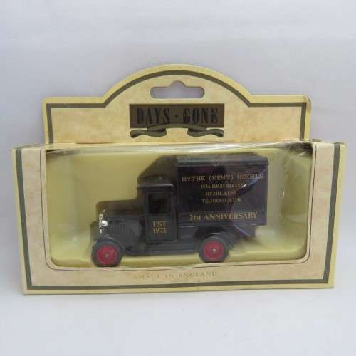 Days Gone Lledo Chevrolet van with Hythe (Kent) models die-cast car in box