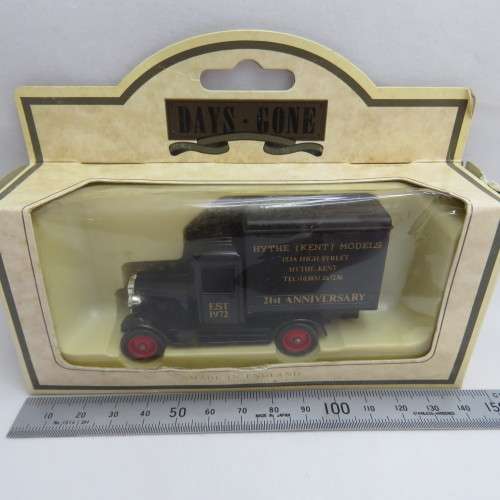 Days Gone Lledo Chevrolet van with Hythe (Kent) models die-cast car in box