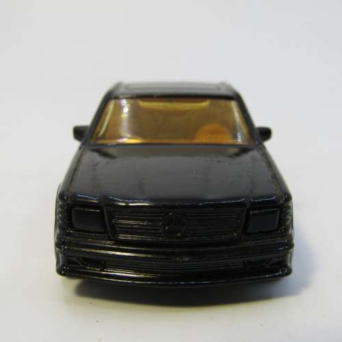 Matchbox Mercedes-Benz 500 SEC toy car - opening doors - scale 1/64
