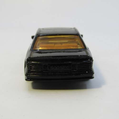 Matchbox Mercedes-Benz 500 SEC toy car - opening doors - scale 1/64