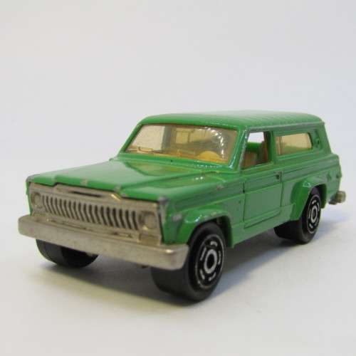 Majorette #236 Jeep Cherokee toy car - scale 1/64 - opening rear