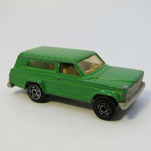 Majorette #236 Jeep Cherokee toy car - scale 1/64 - opening rear