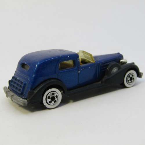 Hot Wheels classic caddy toy car - Malaysia - window damaged
