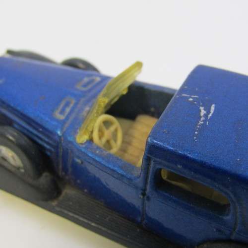 Hot Wheels classic caddy toy car - Malaysia - window damaged