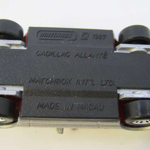 1987 Matchbox Cadillac Allante toy car - scale 1/60