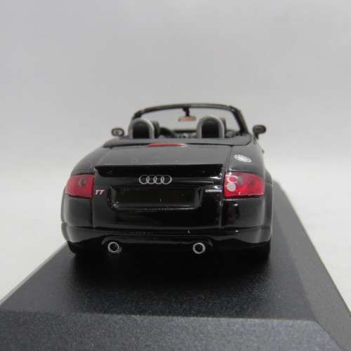 Minichamps Audi TT Roadster model car - Scale 1/43