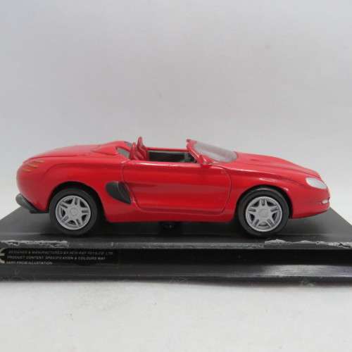 NewRay 1998 Mustang Mach 3 model car - Scale 1/43