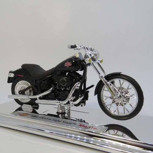 Maisto 2002 Harley-Davidson FXSTB Night Train model motorcycle in box - Scale 1/18