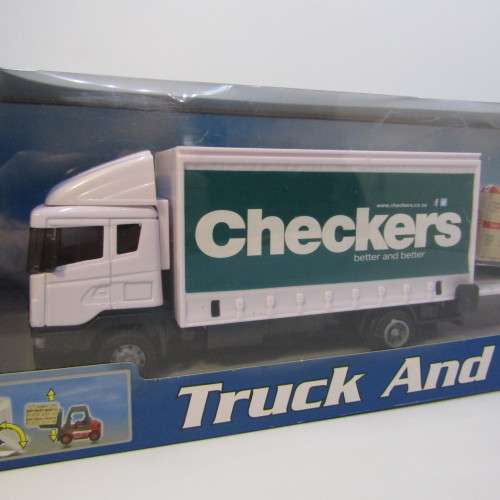 Teama Checkers Scania  delivery truck and forklift - scale 1/48