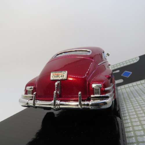 MotorMax 1948 Chevrolet Aerosedan Fleetline model car in box - Scale 1/24