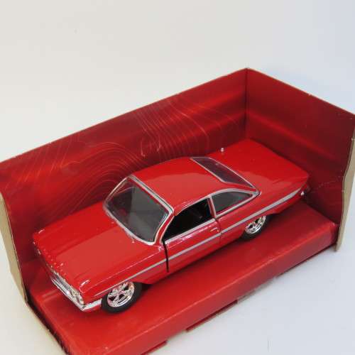 Jada Fast and Furious Dom`s Chevy Impala Model car in box - Scale 1/32