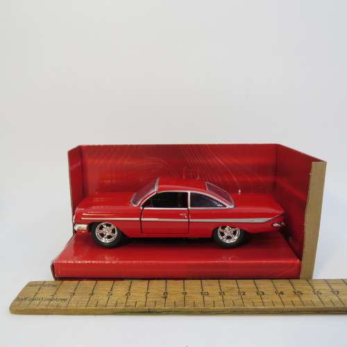 Jada Fast and Furious Dom`s Chevy Impala Model car in box - Scale 1/32