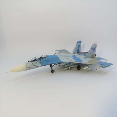 GainCorp Russian Sukhoi Su-27 Flanker die-cast model plane - Scale 1/72