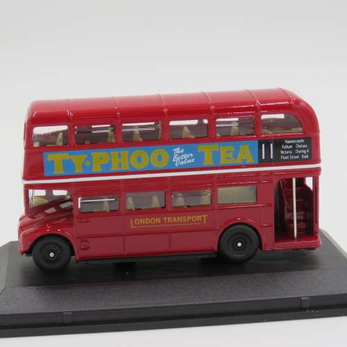 Oxford London Bus `Typhoo Tea` die-cast model in case
