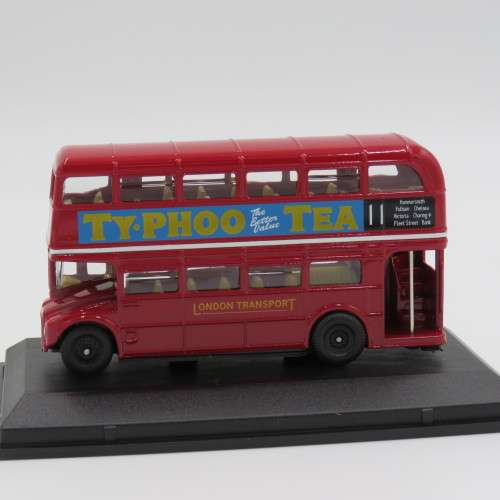Oxford London Bus `Typhoo tea` die-cast model in case