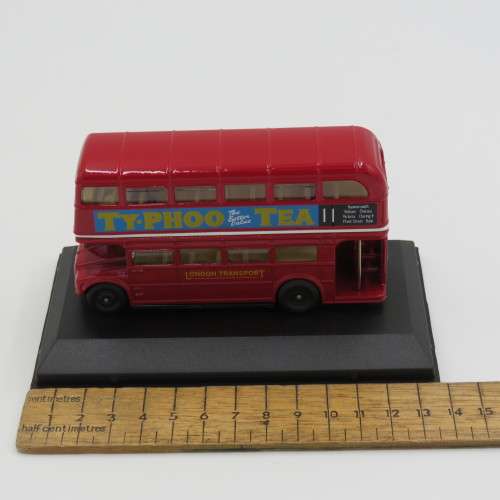 Oxford London Bus `Typhoo tea` die-cast model in case