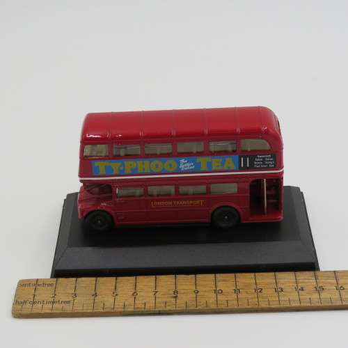 Oxford London Bus `Typhoo tea` die-cast model in case