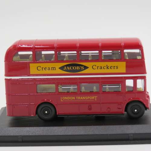 Oxford London Bus `Typhoo tea` die-cast model in case