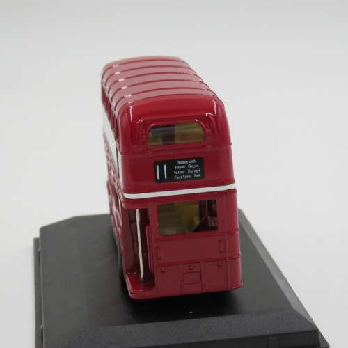 Oxford London Bus `Typhoo tea` die-cast model in case