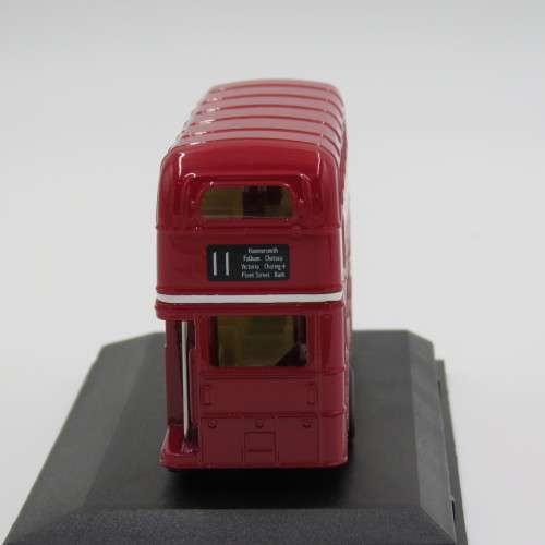 Oxford London Bus `Typhoo tea` die-cast model in case