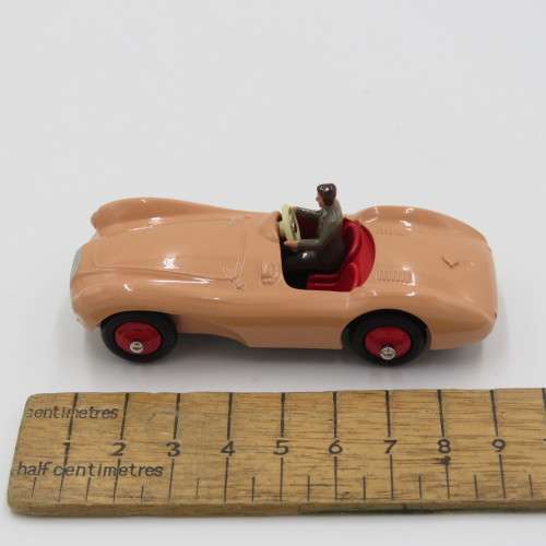 Dinky Toys #104 Aston Martin DB3S die-cast car - Mint boxed - DeAgostini