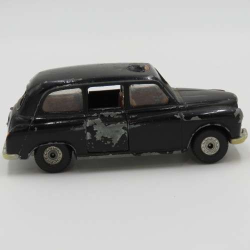 Corgi Austin London Taxi model car - Paint damage
