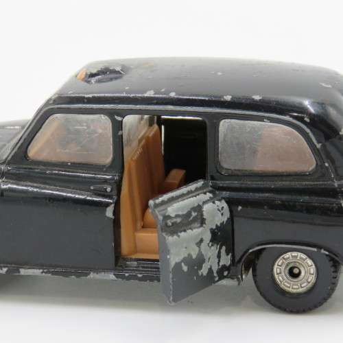 Corgi Austin London Taxi model car - Paint damage